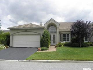395 Altessa Blvd, Huntington Station, NY 11747-5226