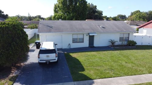 12133 Delaware Woods Ln, Orlando, FL 32824-8611