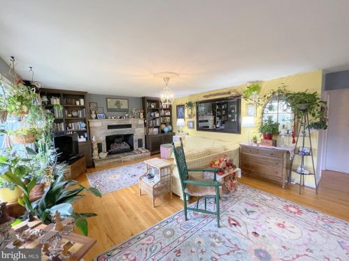 248 Hill Top Ct, Richmond National Battlefiel VA  22835-7135 exterior