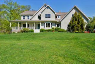 2895 Eugenes Rd, Nassau Point, NY 11935-2107