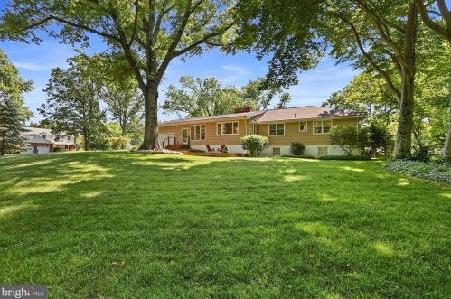 568 Countess Dr, Yardley PA 19067-4616 exterior