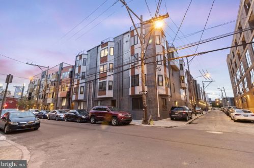 912 16th St, Philadelphia PA  19146-2041 exterior