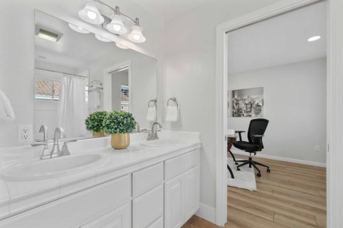 861 Apricot Ave, Campbell CA  95008-3268 exterior