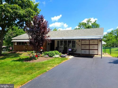 247 Bryans Rd, Norristown, PA 19401-1305
