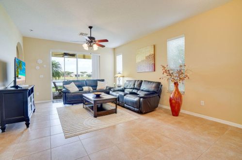 9833 Eastbrook Cir, Fort Pierce FL  34987-2431 exterior