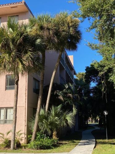 2050 Congress Ave, West Palm Beach, FL 33401-8209