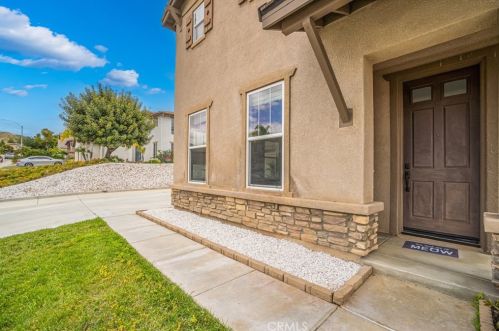 36110 Mustang Spirit Ln, Wildomar CA  92595-7604 exterior