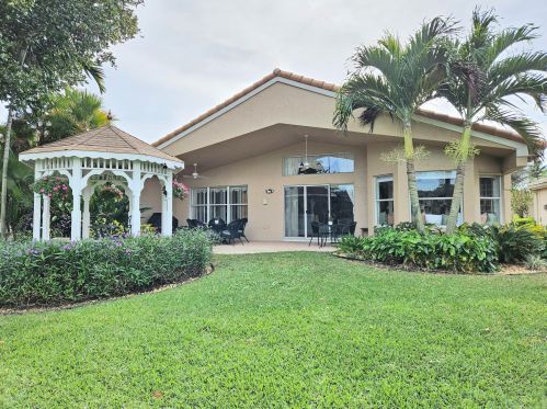 11648 Pamplona Blvd, Boynton Beach FL  33437-4078 exterior