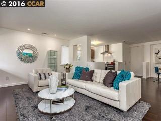 1307 Homestead Ave, Walnut Creek CA  94598-1805 exterior