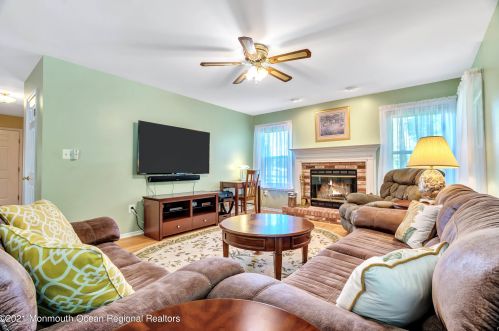 305 Bartley Rd, Jackson Twp NJ  08527-1166 exterior