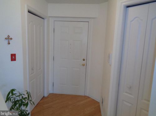 731 Mowat Cir, Trenton, NJ 08690-3223