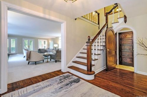 22 Hadden Rd, Scarsdale, NY 10583-3322
