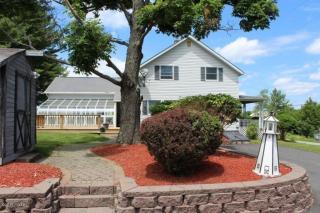 103 Sherwood Dr, Waymart, PA 18472-4509