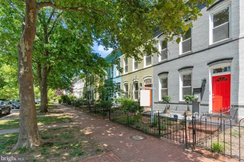 211 14th St, Washington, DC 20003-2332