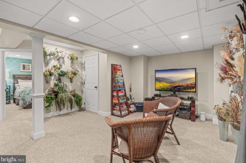 224 Shelly Dr, Collegeville PA  19426-2667 exterior