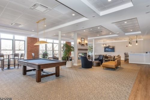 240 Main St, West Paterson NJ  07424-1351 exterior