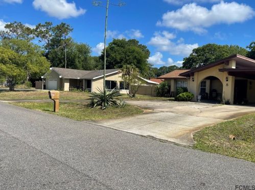 5 Clark Ln, Palm Coast, FL 32137-8140