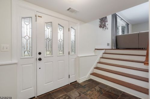 1364 Graymill Dr, Scotch Plains NJ  07076-4725 exterior