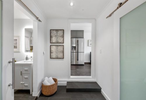 825 3rd Ave, San Bruno CA  94066-3211 exterior