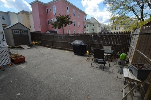 324 Walnut St, Lawrence MA 01841-1639 exterior