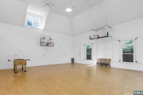 640 Ridgewood Ave, Ridgewood NJ  07450-3311 exterior