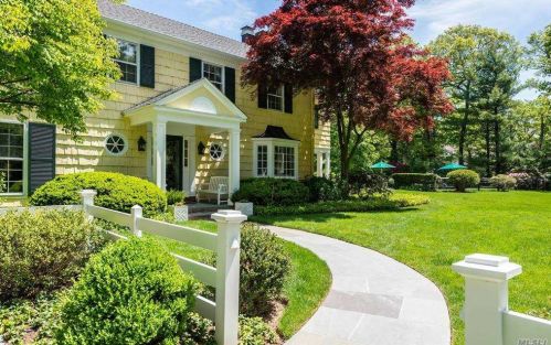 1113 Cedar Ridge Rd, Muttontown, NY 11771-4401