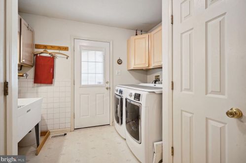 7 Branch Ct, Harrison Township NJ  08062-4729 exterior