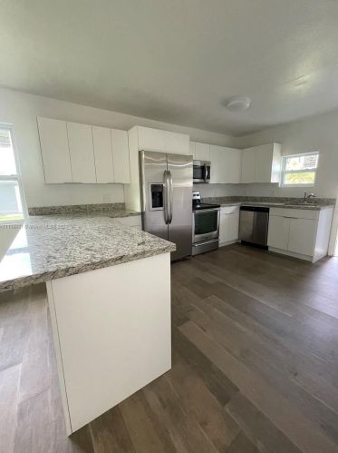 310 Sheridan St, Dania Beach FL  33004-5504 exterior