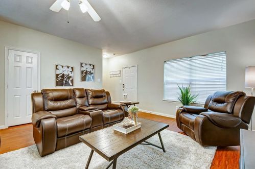 3810 Cloudbluff Ln, Richmond TX  77469-4117 exterior