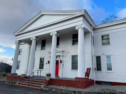 636 Main St, Peekskill NY  10566-2060 exterior