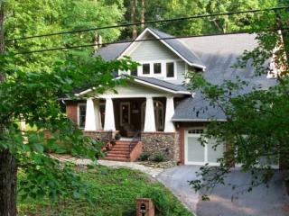 4033 Hiawatha Dr, Knoxville, TN 37919-6691