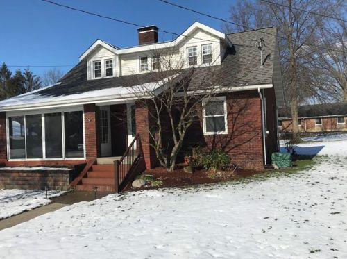 15 Ridgeway Ave, Greenville, PA 16125-2125