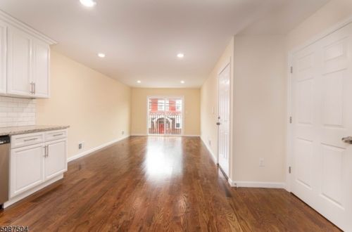 46 Wainwright St, Newark NJ  07112-1332 exterior