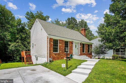 14328 Springbrook Ct, Woodbridge, VA 22193-3421