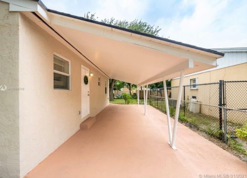 710 55th St, West Palm Beach FL  33407-2612 exterior