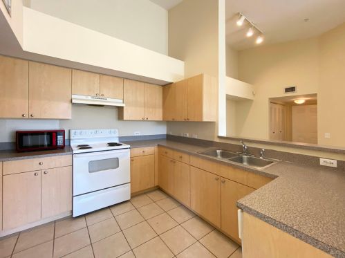 724 Villa Cir, Boynton Beach FL  33435-8914 exterior