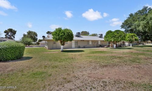 9902 Spruce Dr, Sun City AZ 85351-1958 exterior