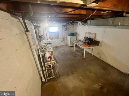 521 Tatum St, West Deptford NJ  08096-3408 exterior