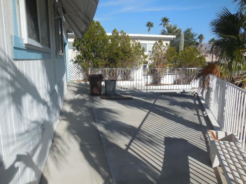 69420 Poolside Dr, Desert Hot Springs CA  92241-8714 exterior