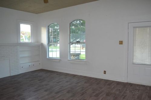 1804 Walnut St, Greenville TX  75401-3056 exterior