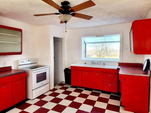 2322 Mechanicsburg Rd, Springfield OH 45503-2526 exterior