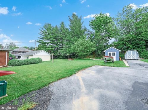 12 Orange St, Ephrata PA  17522-2315 exterior