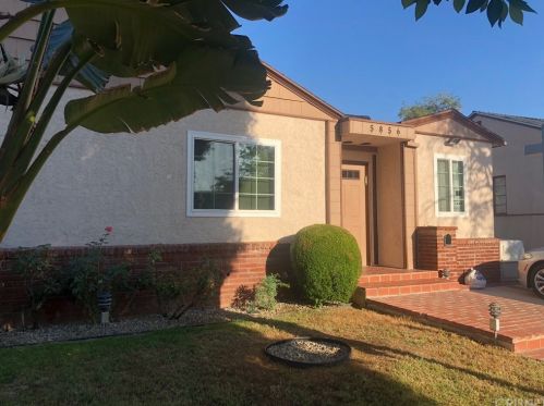 5856 Alonzo Ave, Van Nuys, CA 91316-1001