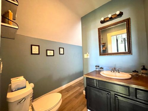 1023 Washington Ave, Washington Court House OH  43160-2057 exterior