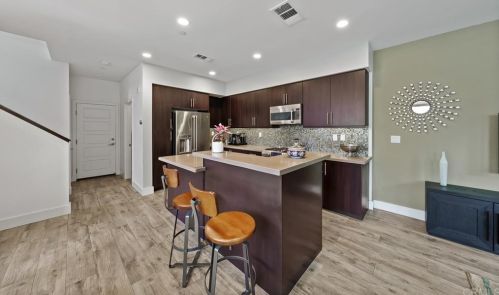 2375 Aperture Cir, San Diego, CA 92108-2630