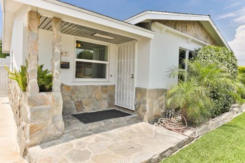 907 Prospero Dr, Glendora, CA 91740-4739