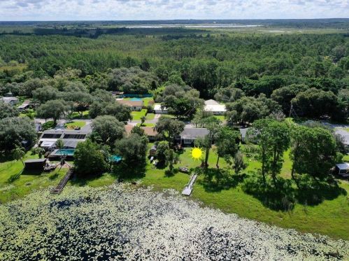 37315 Oak Ln, Umatilla, FL 32784-9231