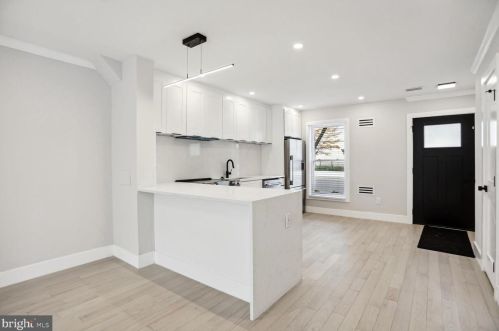 1409 Capitol St, Washington DC 20003-1535 exterior