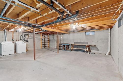 28 Phillipswood Rd, Sandown NH  03873-2427 exterior