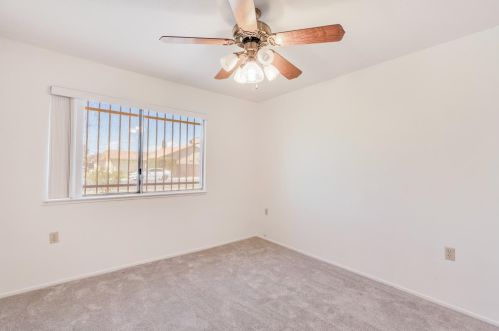 754 Meadowlark Ave, Los Banos CA  93635-3020 exterior